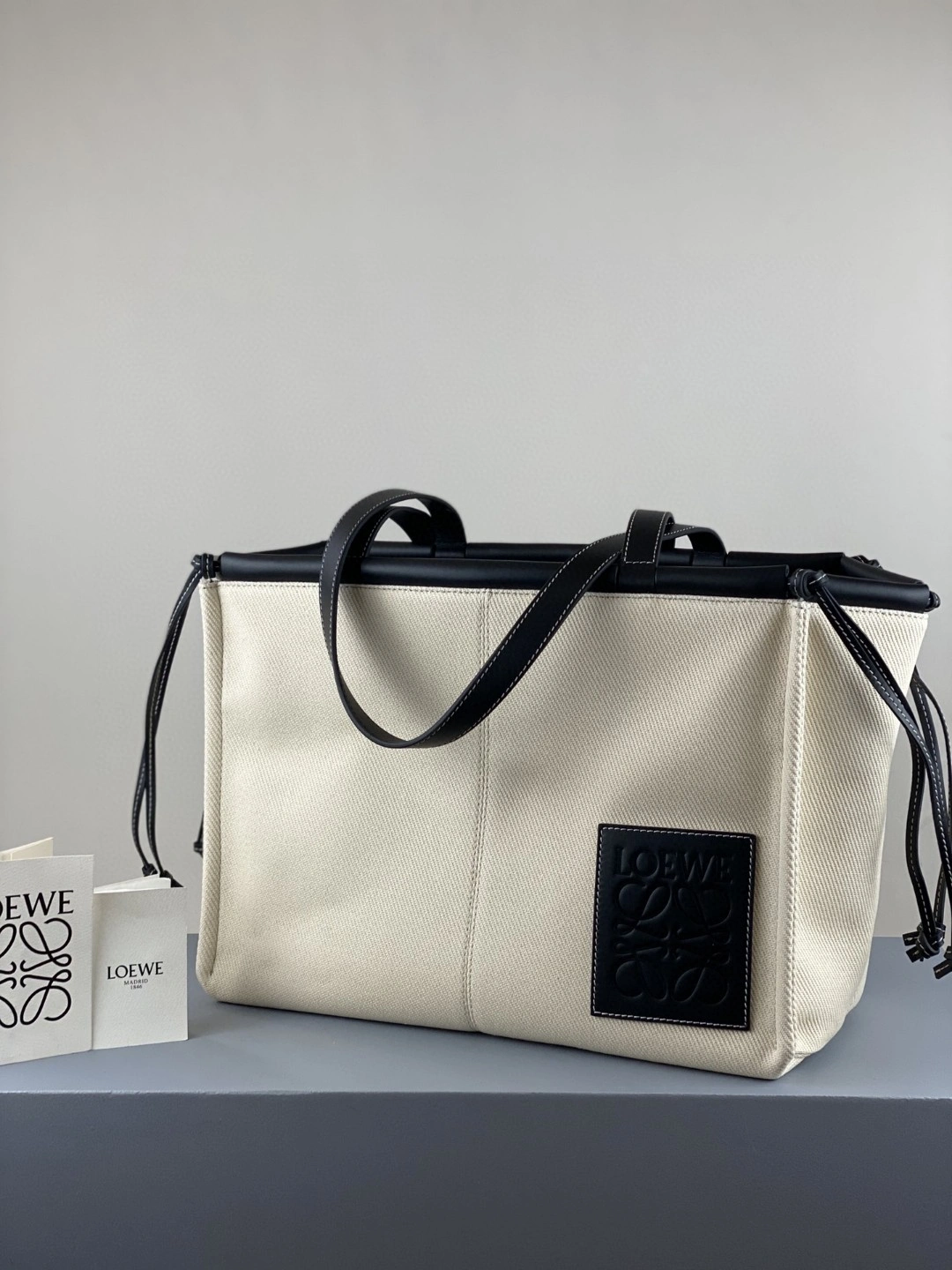 MOMO- 330.02AA93 Calfskin item : B-B075C0944